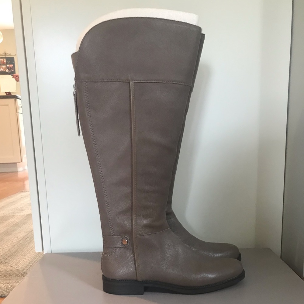 NIB Franco Sarto L-Christin Wide Calf - Taupe